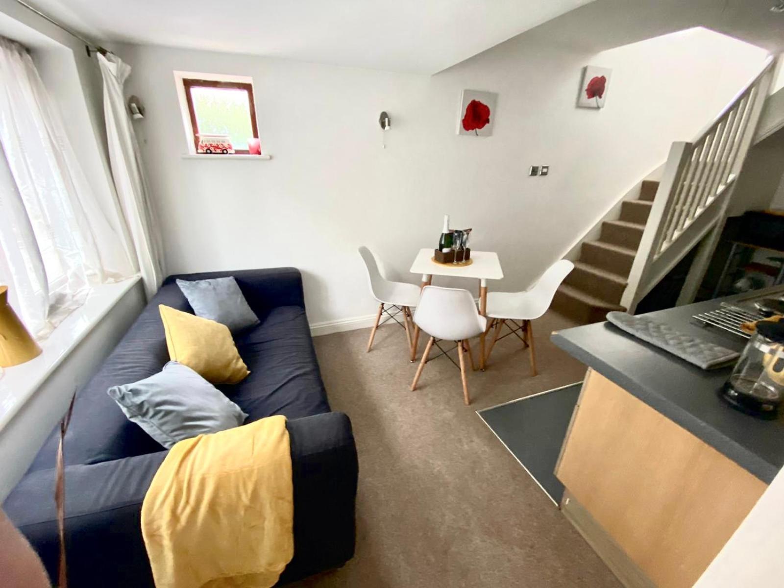 The Hanham Retreat *